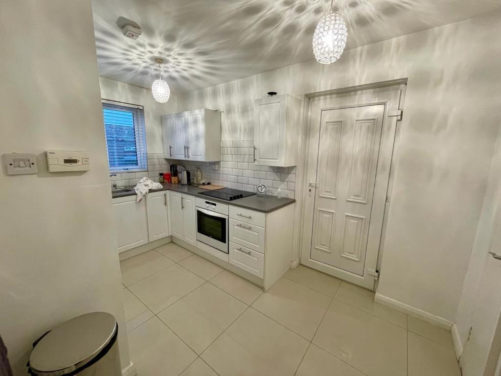 Bishop'S Gate Apartment ロンドンデリー エクステリア 写真